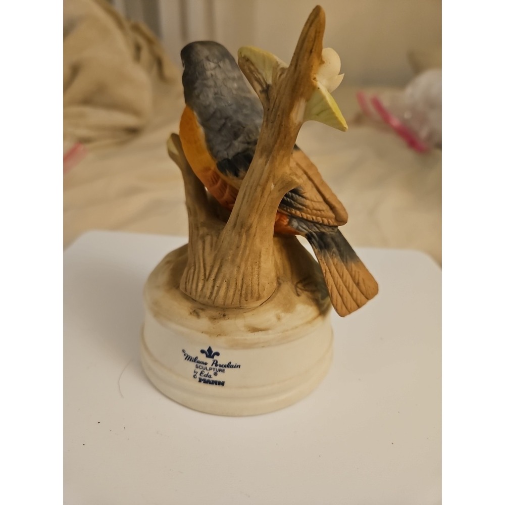 Vintage Milano Porcelain Bird Music Box /‎ Robin on a Branch / Eda Mann (466) - Picture 5 of 7